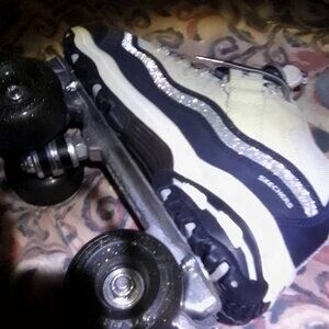 Sketchers Roller Skates sz 7